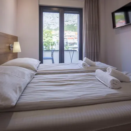 Mara Bed & Breakfast